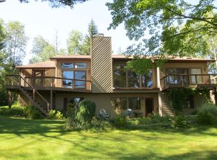 828 Menominee River Rd, Florence, WI 54121