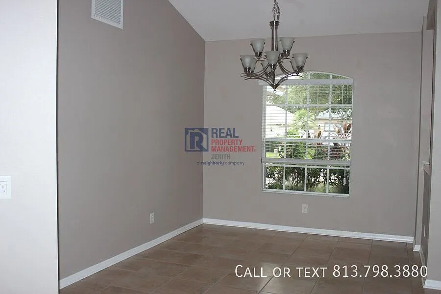 Spacious 4BR/3BA Home in South Fork | 2,351 Sq Ft | 2-Car Garage — Photo 4