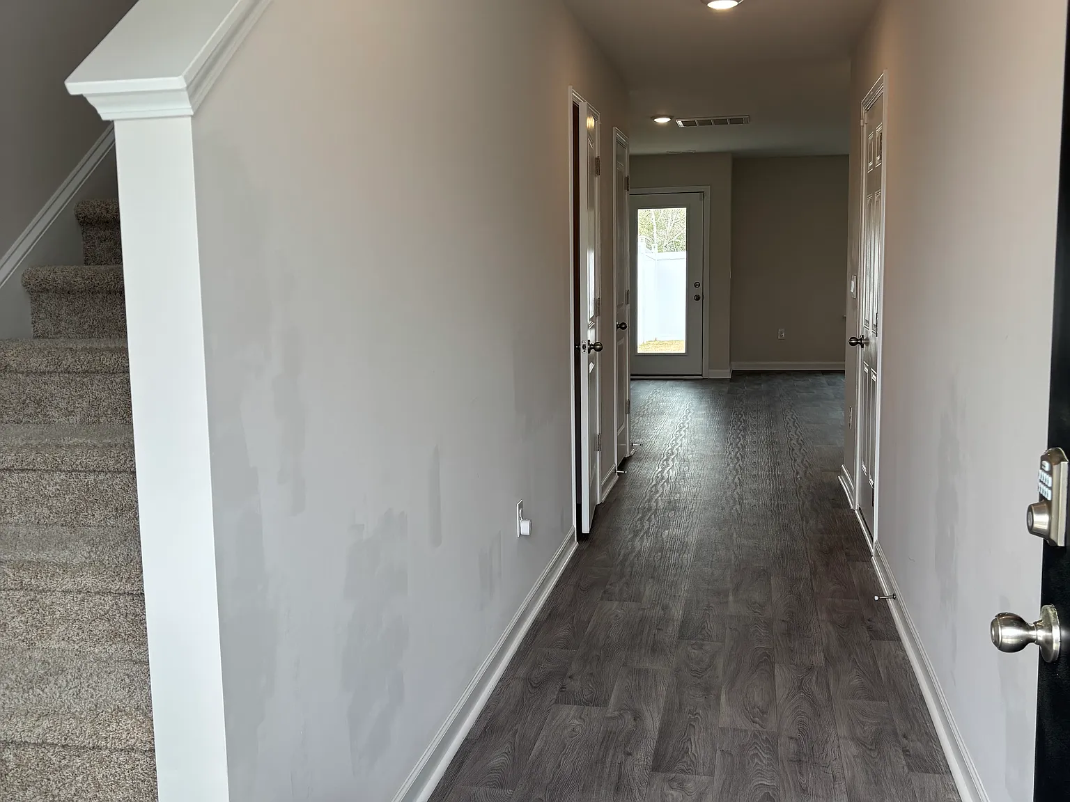 3 bed, 2.5 bath, 1418 sqft, $1,850 — Photo 2
