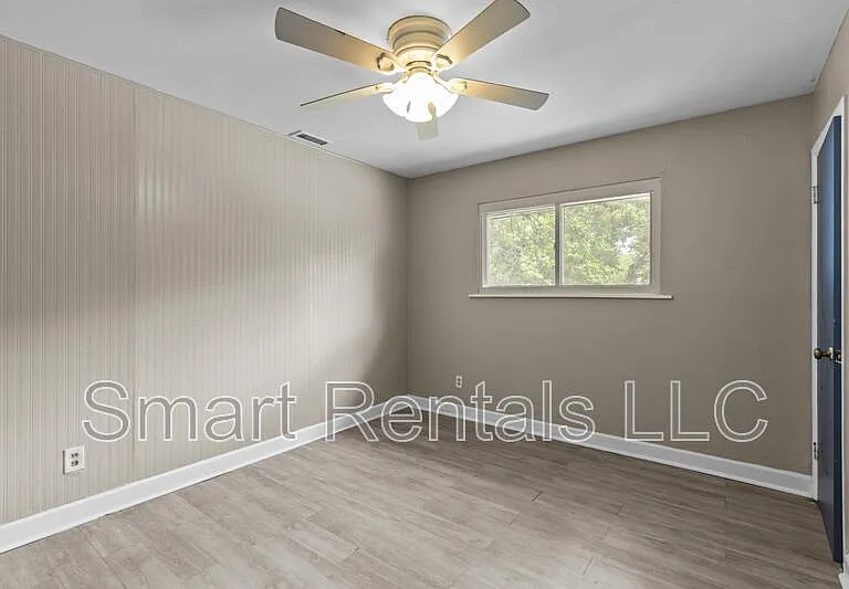 1395 Bluebird Dr — Photo 12