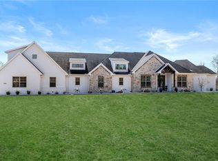 1913 Haxton Ln, Bentonville, AR 72713