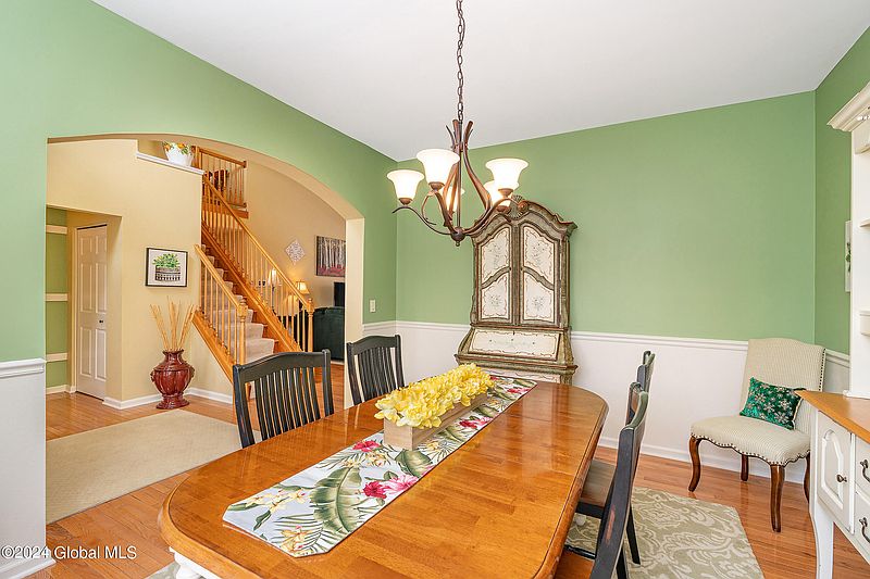5th image of 17 Walden Fields Drive