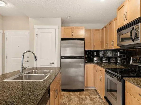 5605 Henwood St SW #3412, Calgary, AB T3E 7R2