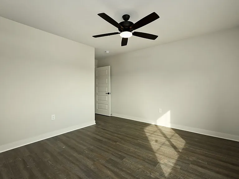 220 Sumac Rd — Photo 16
