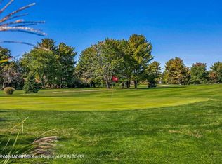 15 Lexington Ct, Red Bank, NJ 07701