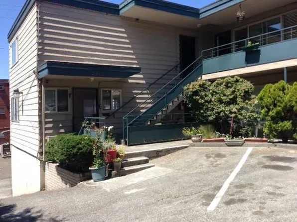2215 Eastlake Ave E, Seattle, WA