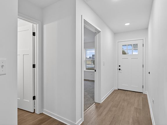 4th image of 307 W South St