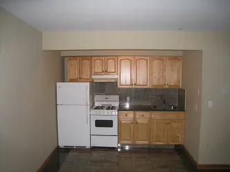 Rented by Alexiou Realty