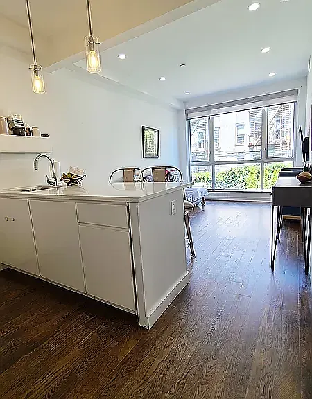 305 Cooper St #2B — Photo 1