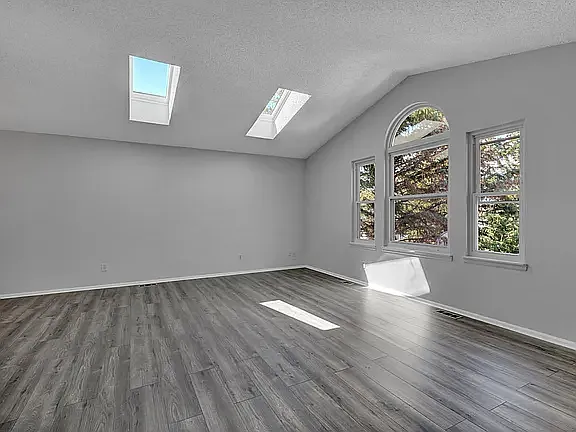 7875 Belford Dr — Photo 4