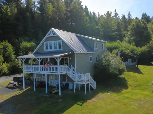 902 Vermont Route 16, Hardwick, VT 05843