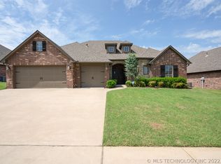 9404 N 96th East Ave, Owasso, OK 74055