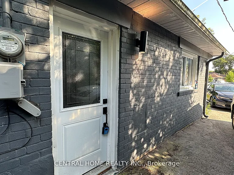 139 Maurice Ct #LOWER LEVEL — Photo 13