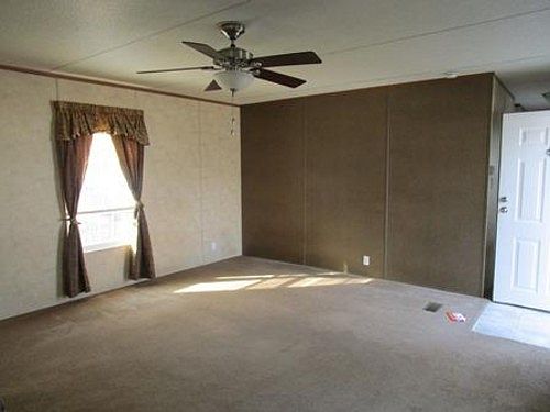 2nd image of 488 Falcon St