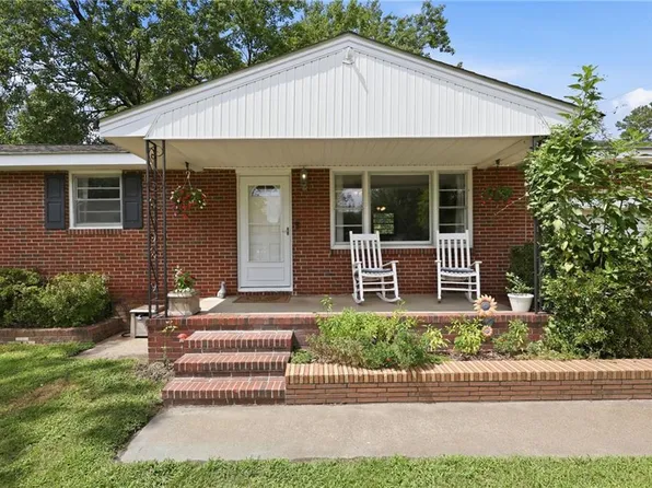 424 Shell Rd, Chesapeake, VA 23323