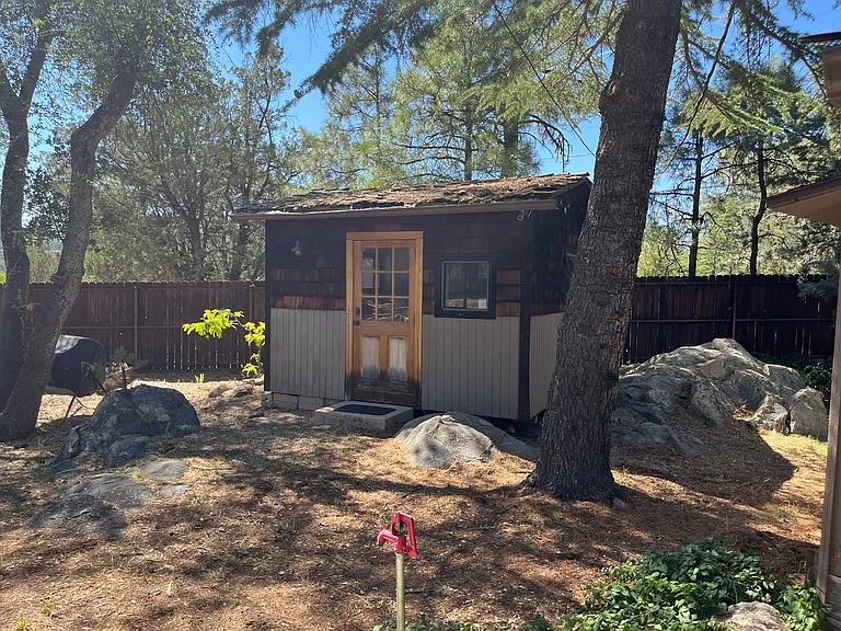 318 Sunset Park Dr — Photo 34