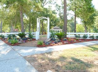 835 Harolds Rd, Huffman, TX 77336