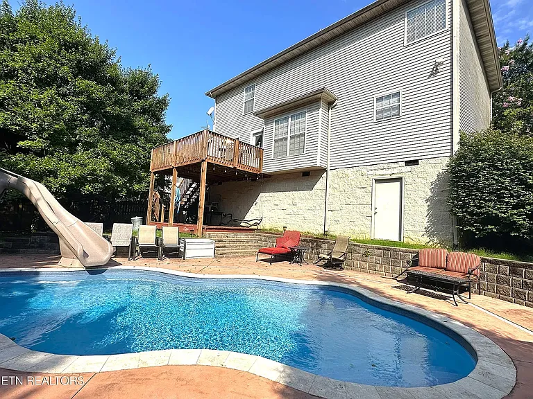 10806 Modesto Ln — Photo 2