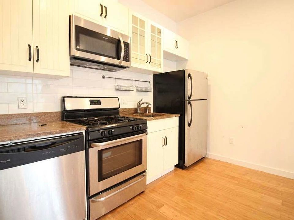 1st image of 94 Scholes St #2FF