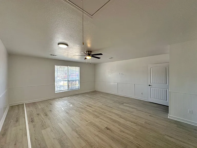 3004 Sundown Ln — Photo 27