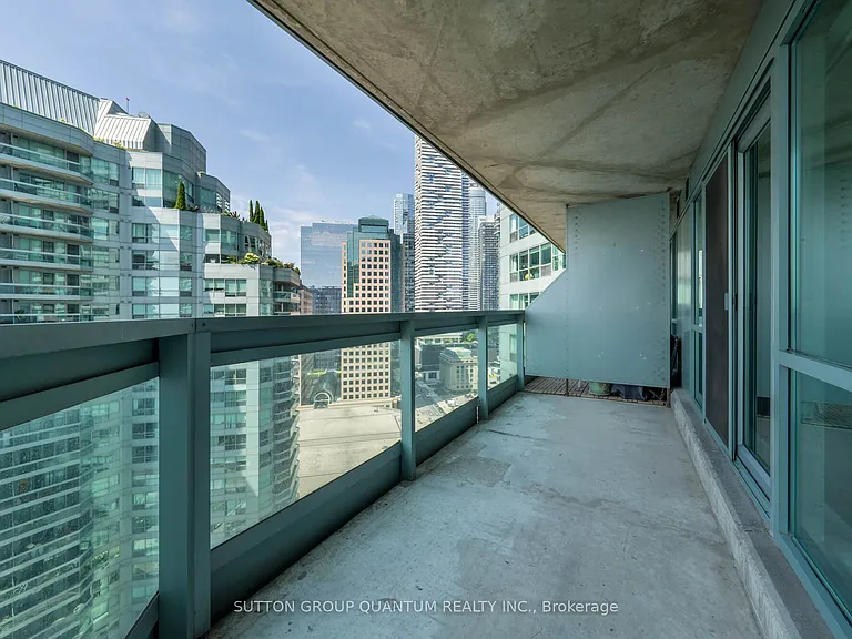 10 Yonge St #2113 — Photo 22