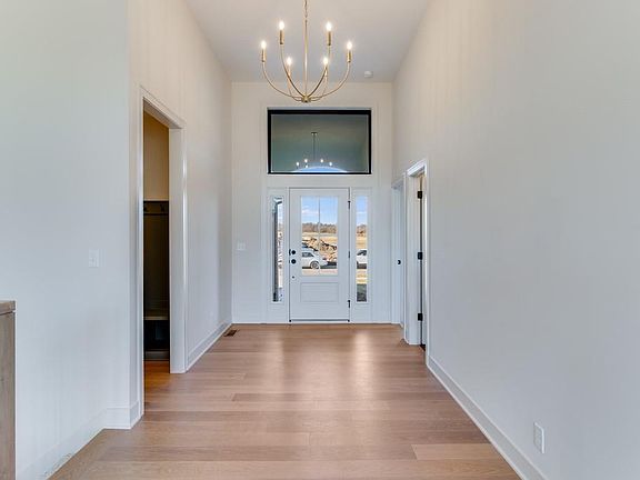 2nd image of 1839 Woodward Cir