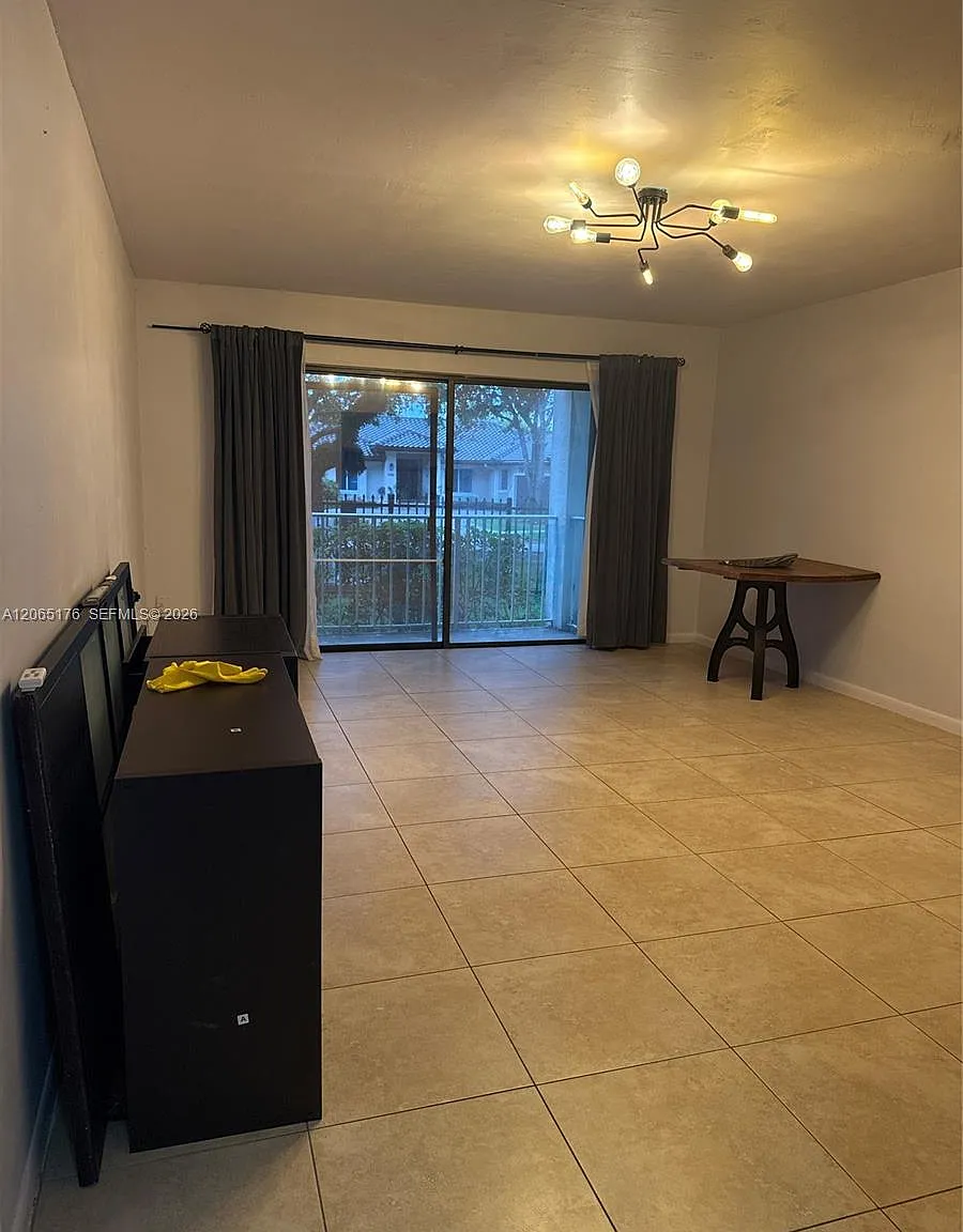 Wisperwood Village Condo — Photo 2