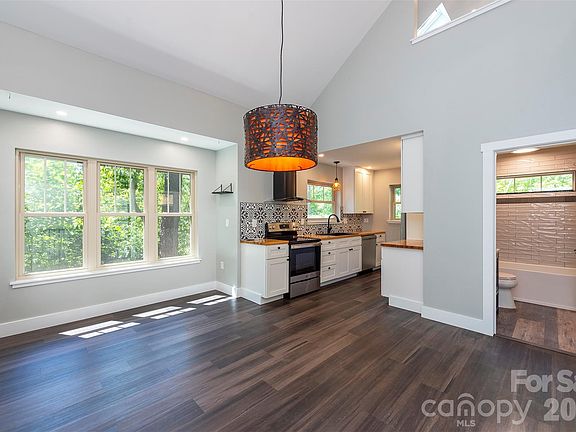 4th image of 115 Bartram Way