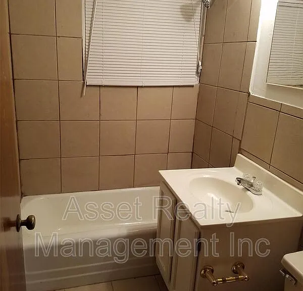 102 Wainwright Rd — Photo 17