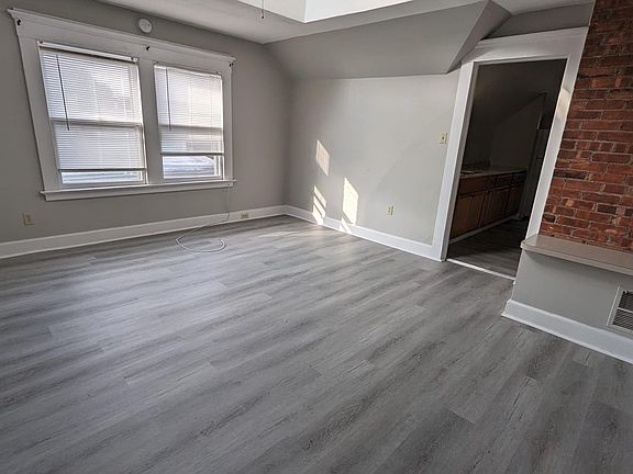 2nd image of 83 Gibbs St #C