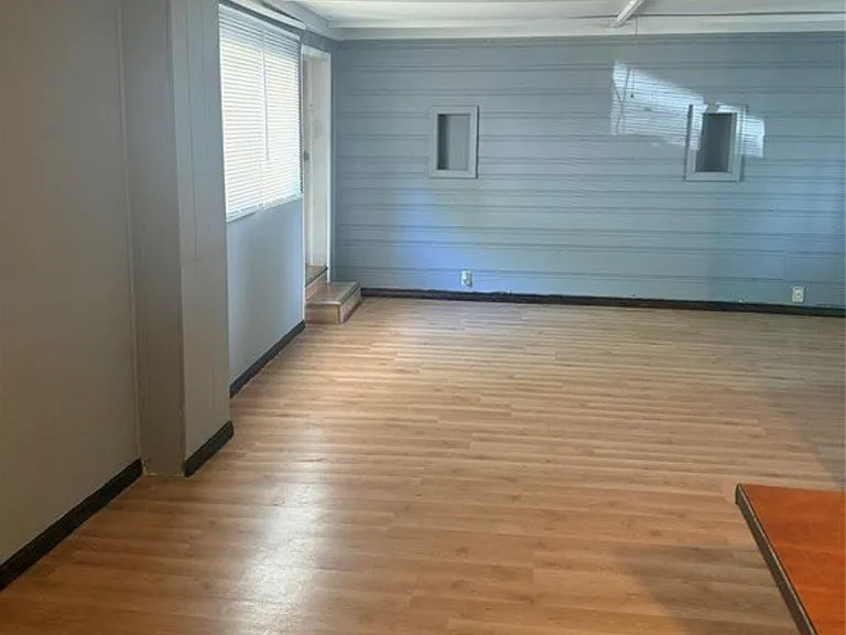 933 Myrtle Ave — Photo 17