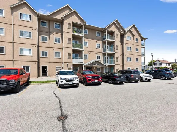90 Murray St #205, Amherstburg, ON N9V 4B9