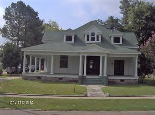 605 River Rd, Greenwood, MS 38930