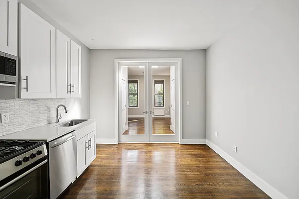 Rented by Cooper & Cooper Real Estate | media 15