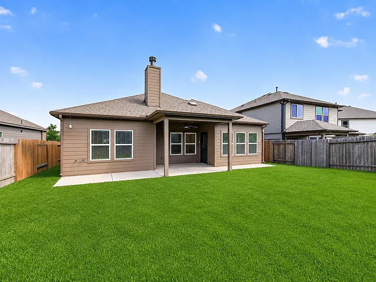 1701 Cindy Ln — Photo 18
