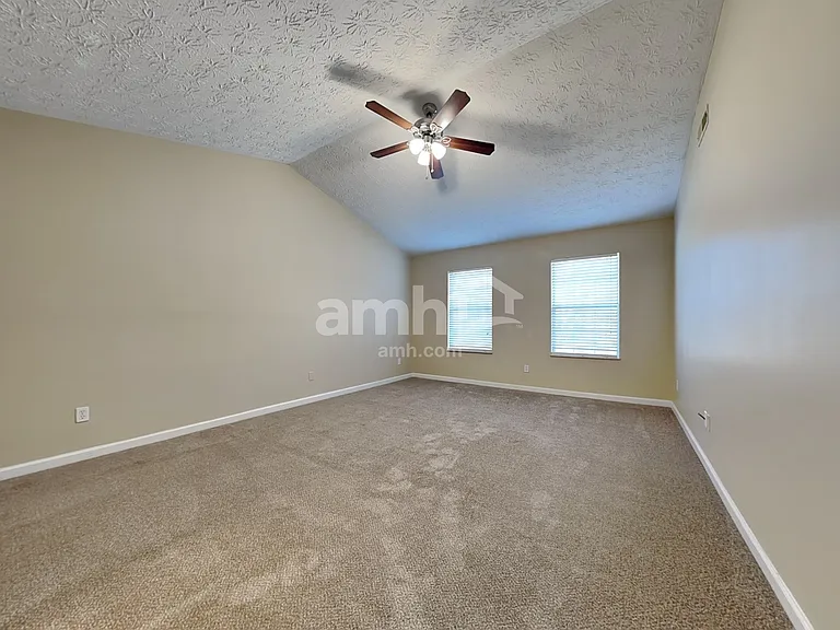 8317 Mecklenburg Ct — Photo 10
