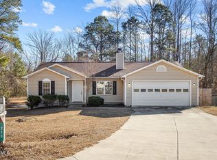 218 Winterberry Ct, Jacksonville, NC 28540