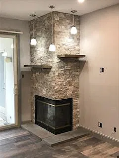 2 bed, 1100 sqft, $2,200 — Photo 2