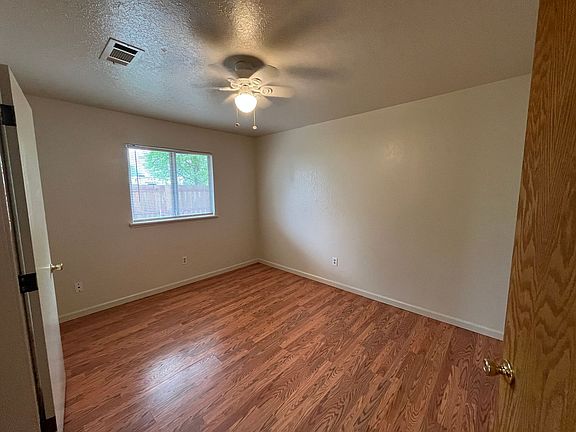 3rd image of 1120 Beltline Rd