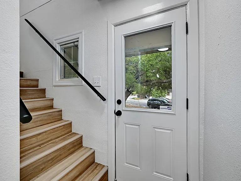 2305 Longview St — Photo 23