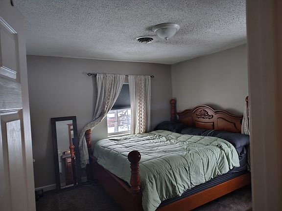 4th image of 1008 Stockton St #B