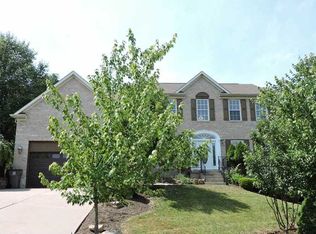 102 Standing Rock Dr, Mcmurray, PA 15317