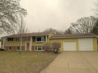 1208 Pine St, Onalaska, WI 54650