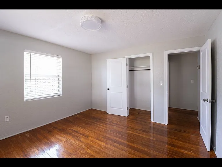 204 S Peninsula Ave — Photo 11