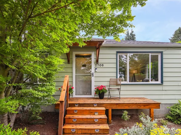 2706 SW Elmgrove Street, Seattle, WA 98126