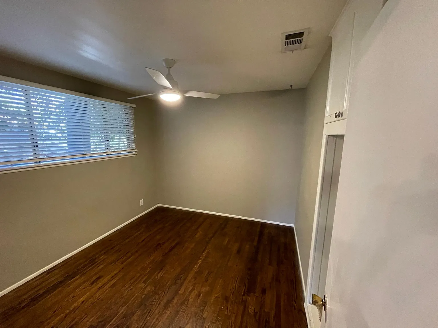 5323 Bellingham Ave — Photo 4