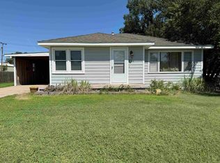 724 Bowlus St, Jetmore, KS 67854