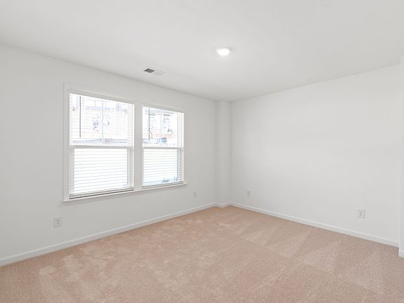 5th image of 3012 Rexton Ln