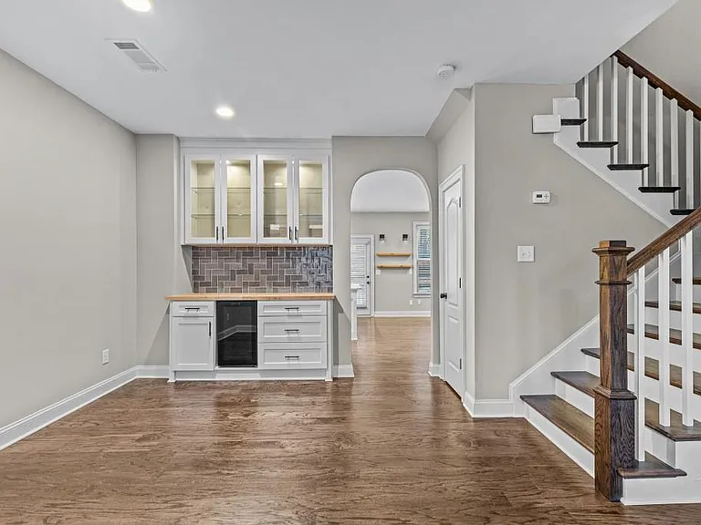3209 Hallmark Ln — Photo 16