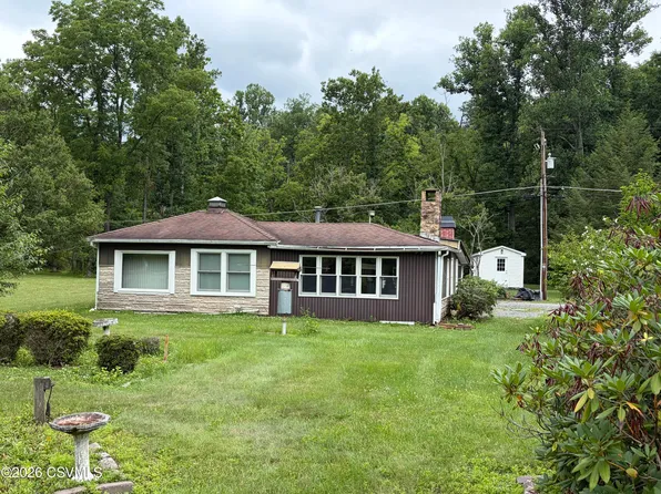 528 Jollys Grove Ln, Millmont, PA 17845